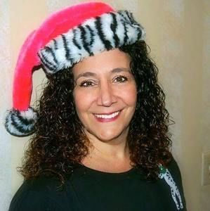 Meet your Posher, Laurie